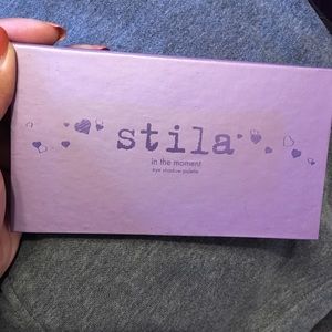 Stila In The Moment Eyeshadow Palette